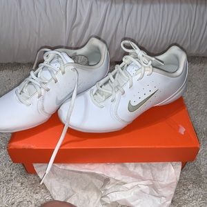 NWT Nike Sideline Athletic Shoes